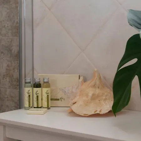 Casa Dei Lecci - קאלה גונונה