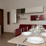 Casa Dei Lecci - كالا غونوني