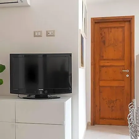 Casa Dei Lecci - *